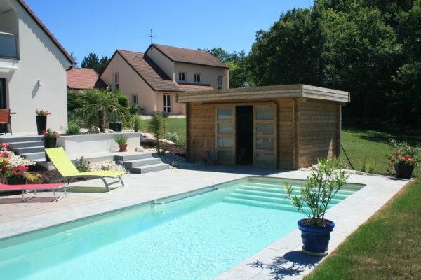 Les piscines et spas par Perret Paysage à Tournus