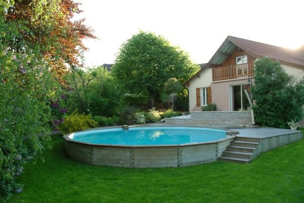 Les piscines et spas par Perret Paysage à Tournus