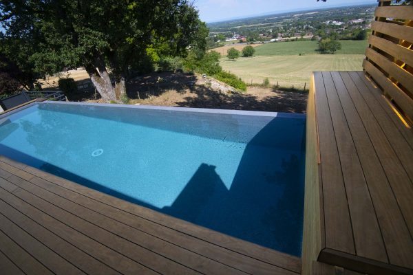 Réalisation et conception de piscine Perret Paysage