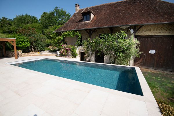 Réalisation et conception de piscine Perret Paysage