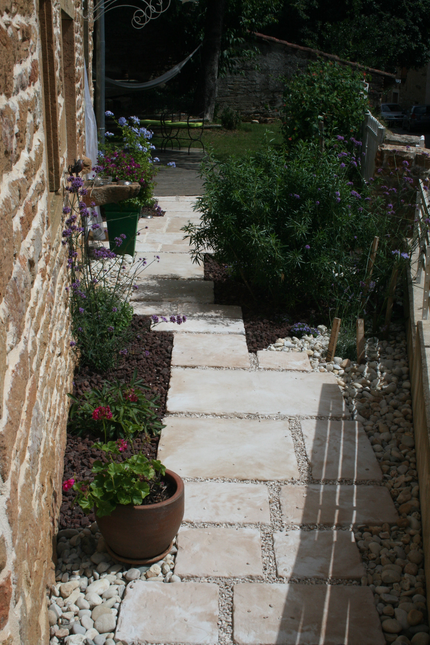 Allée de jardin, accès carossable, cour extérieure | Perret Paysage