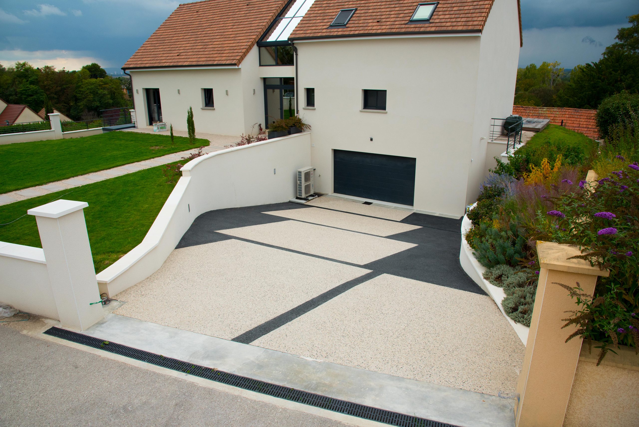 Allée de jardin, accès carossable, cour extérieure | Perret Paysage